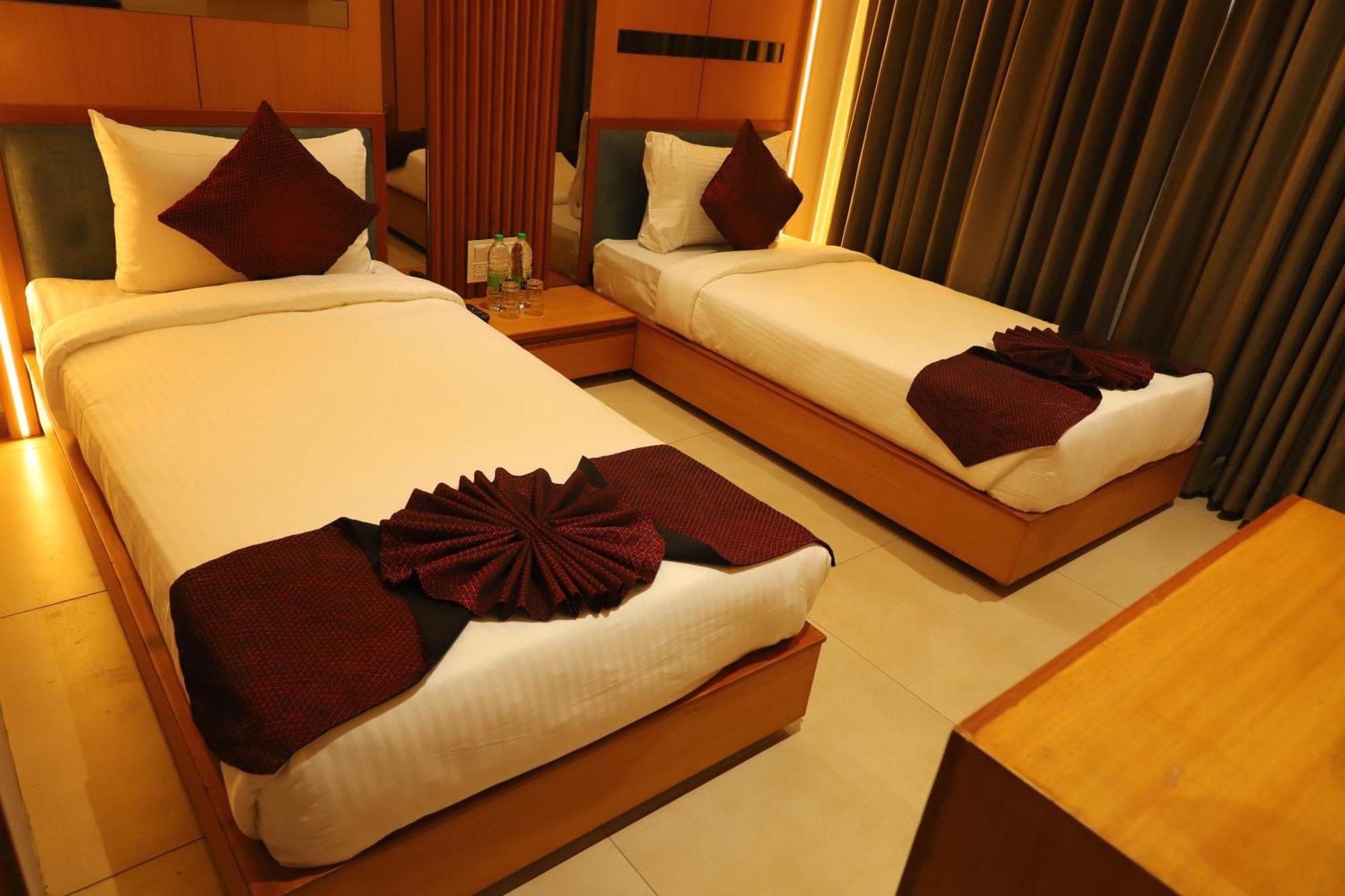 Alba Inn, Vijay Nagar Indore Exterior foto