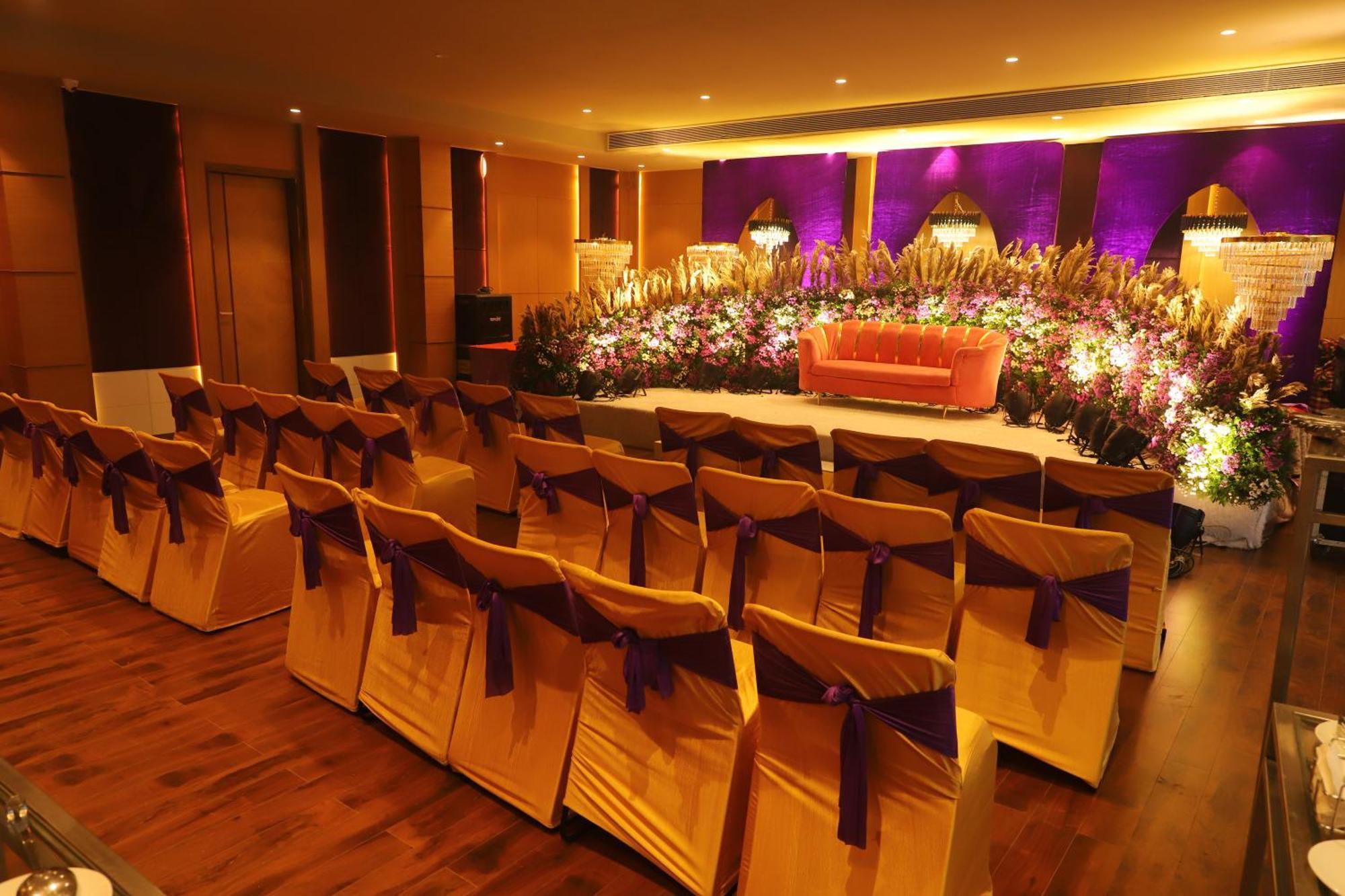 Alba Inn, Vijay Nagar Indore Exterior foto